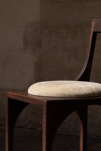 Chaise Calyx