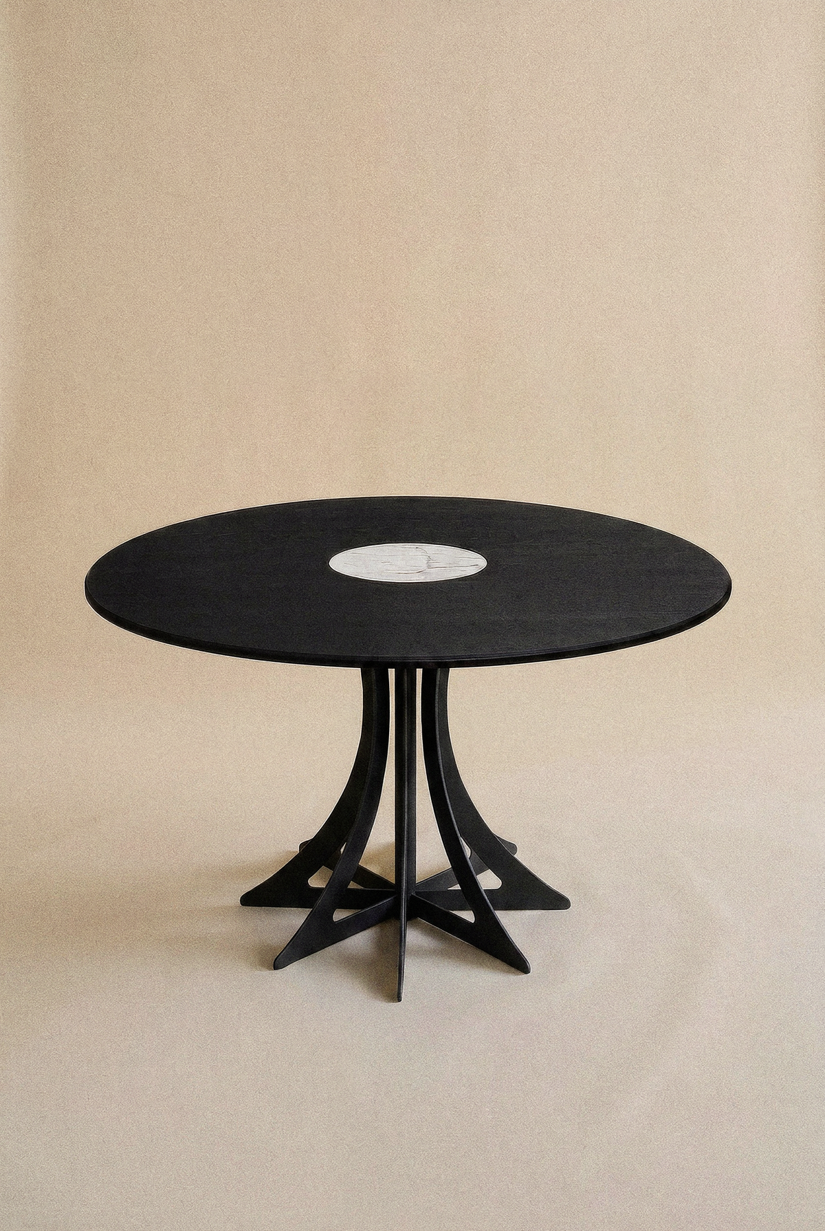 Table Fibonacci - Acier noir et bois massif insert marbre Arabescato