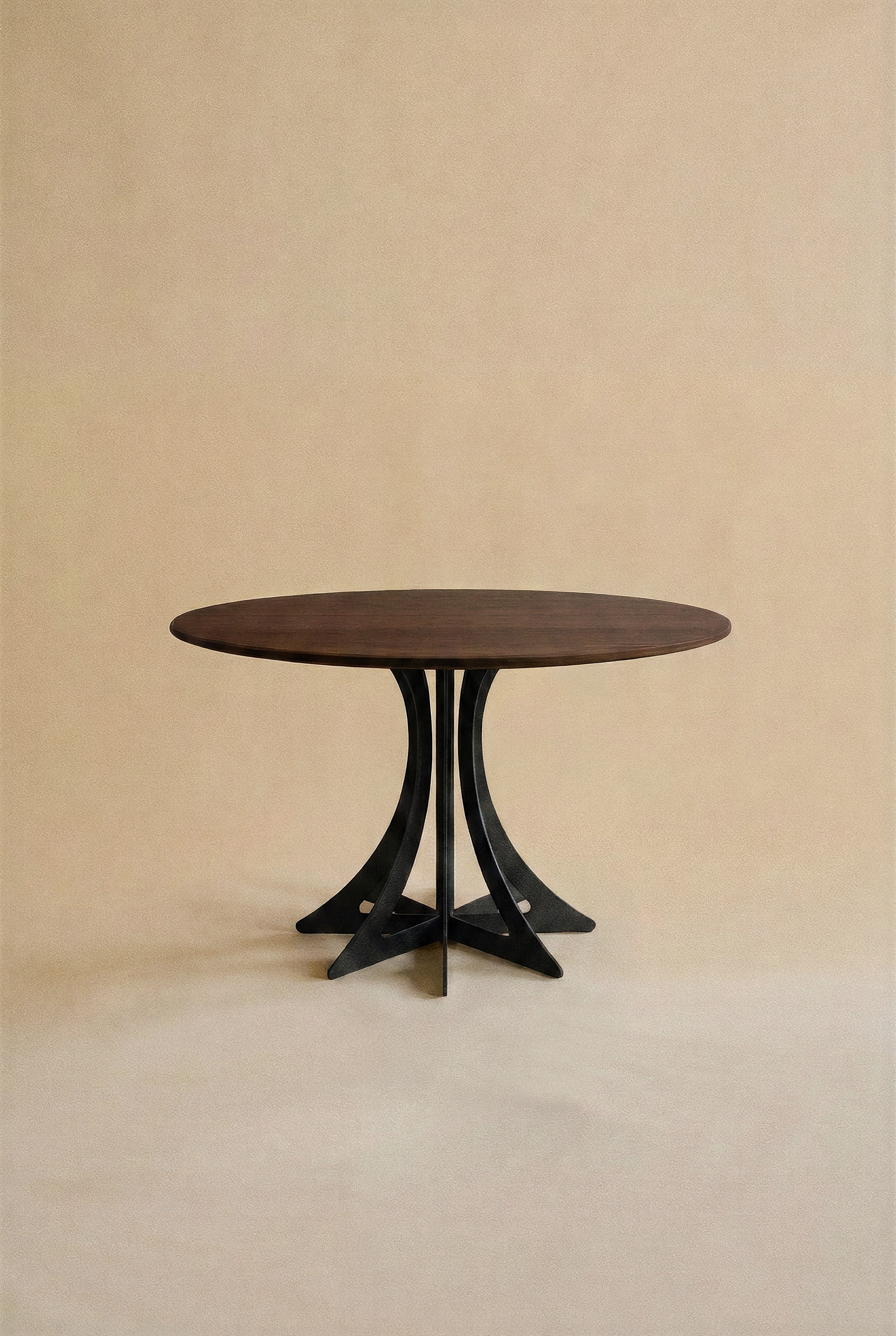 Table Fibonacci - Acier noir et bois massif