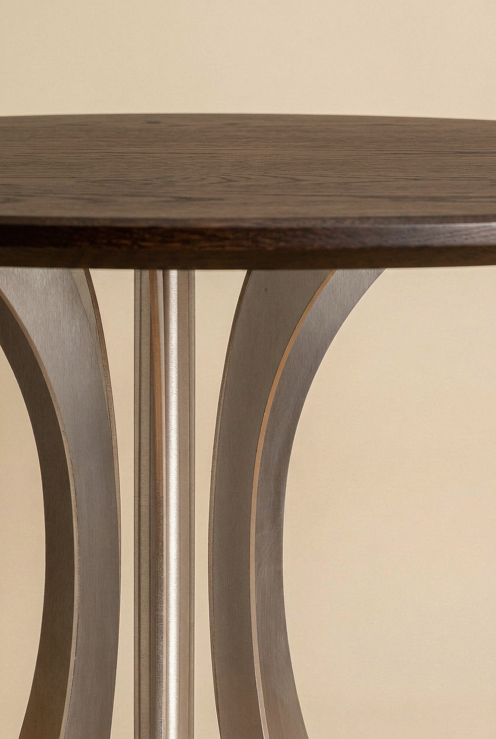 Table Fibonacci - Acier inoxydable et bois massif