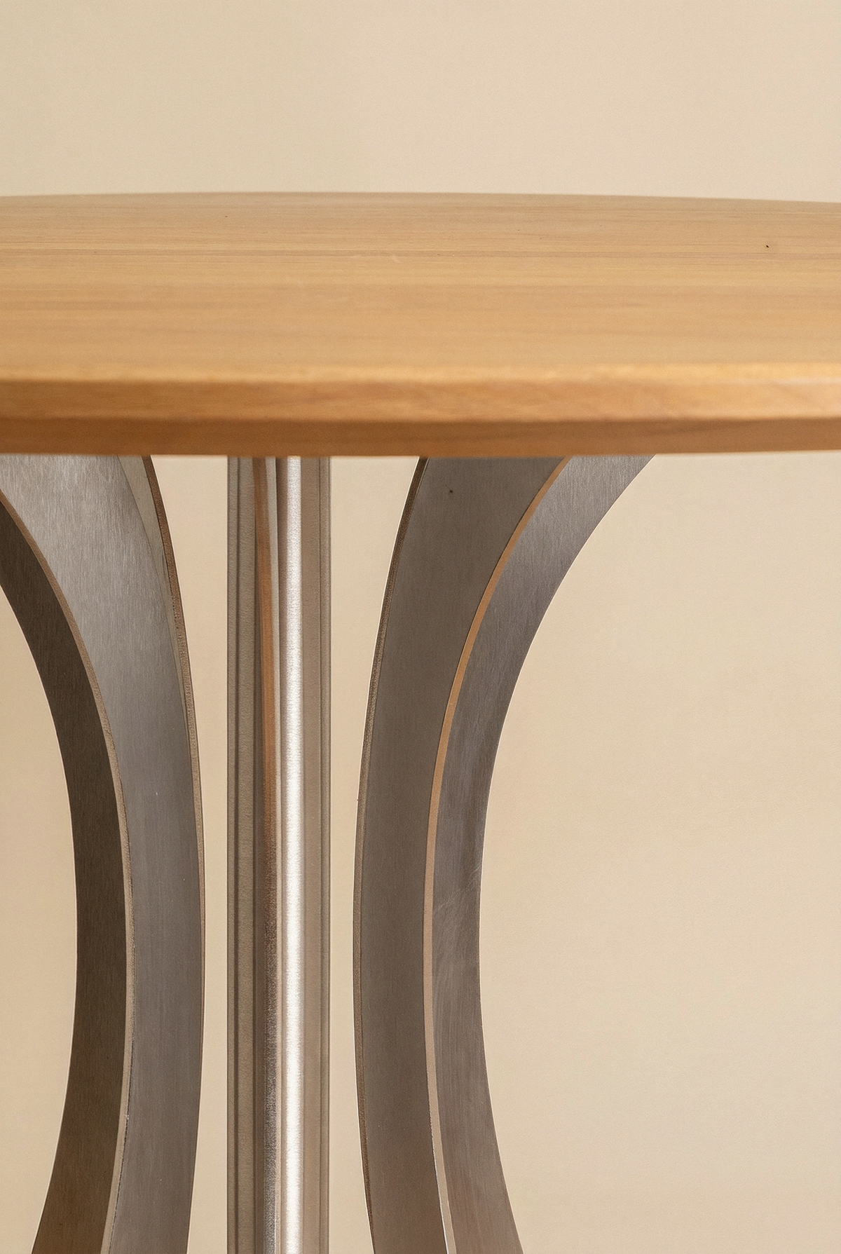 Table Fibonacci - Acier inoxydable et bois massif